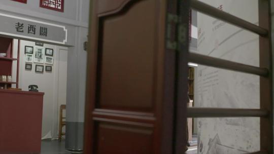 唯美穿旗袍美女逛老西关广州岭南古建筑骑楼