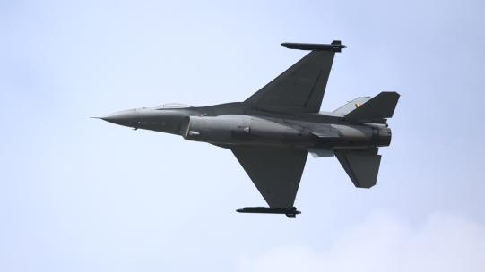 4K稳定：法国Avord航展比利时F-16战斗机