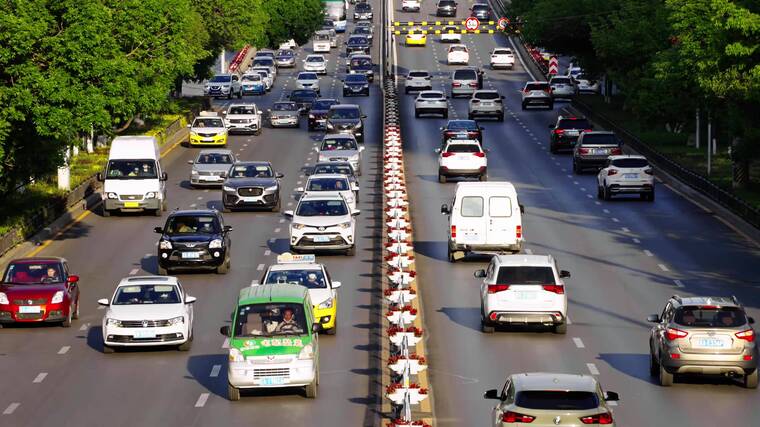 4k60城市车流早高峰晚高峰上下班交通