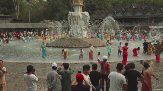 西双版纳傣族园泼水节视频素材模板下载