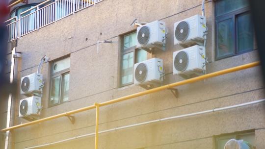 小区楼房天然气管道安装空调外机配套视频素材模板下载