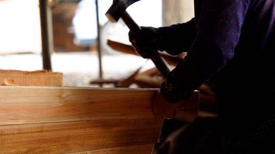 木工木匠做工匠人精神视频素材模板下载