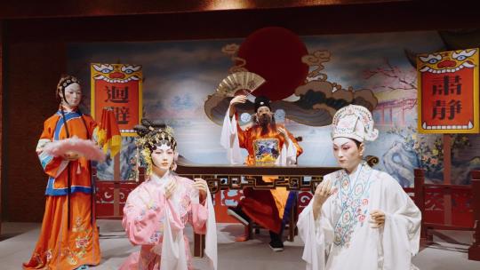 广州粤剧艺术博物馆展厅内部4K实拍视频素材模板下载