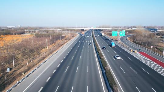 高速公路行驶的 车辆  航拍 合集视频素材模板下载