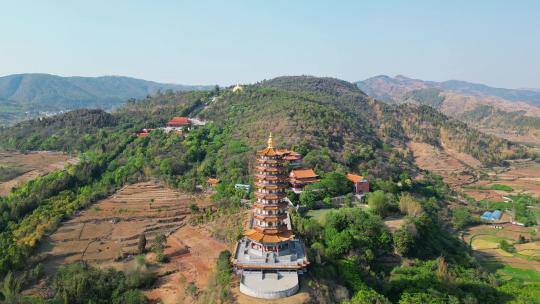 航拍云南省弥勒市锦屏山风景区锦屏山观光塔