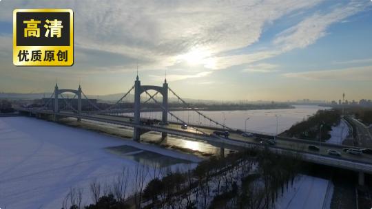 冬季大桥航拍 抚顺天湖大桥浑河 河面冻结