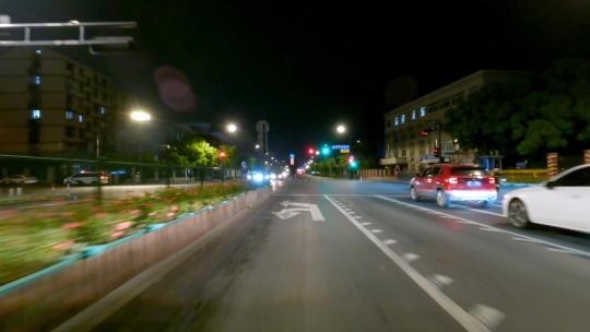夜晚杭州市之江路车头行车空镜