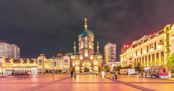 中国哈尔滨圣索菲亚大教堂广场夜景延时