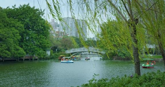 公园休闲幸福美好生活城市生活宜居城市