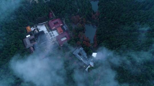 航拍天台山华顶寺雾景视频