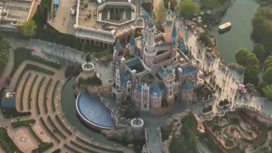 航拍上海迪士尼乐园视频素材模板下载