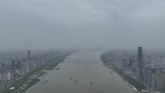 武汉汉阳江滩航拍风光