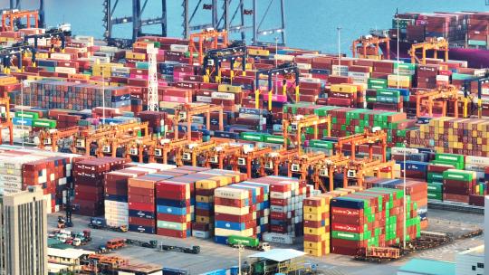 航拍城市出口货运港口物流集装箱码头