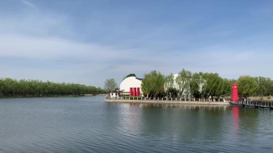 北京稻香湖小岛风光