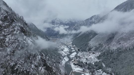 西藏察隅县城航拍空境