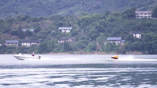 游客东江湖景区水上运动体验
