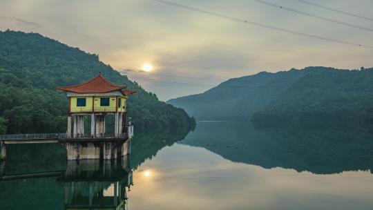 百色右江区澄碧湖日出延时摄影