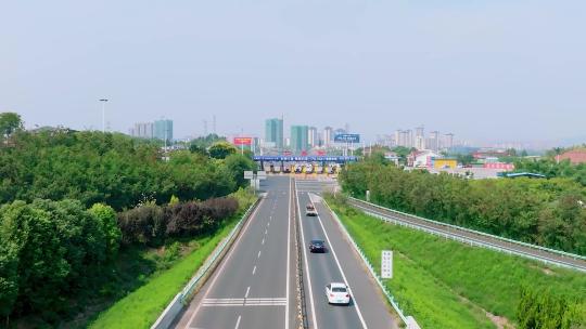 高速公路，服务区，城市4K