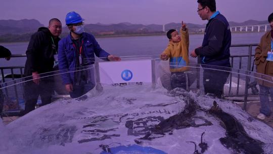 相机高清摄宜昌中华鲟放流现场(2)