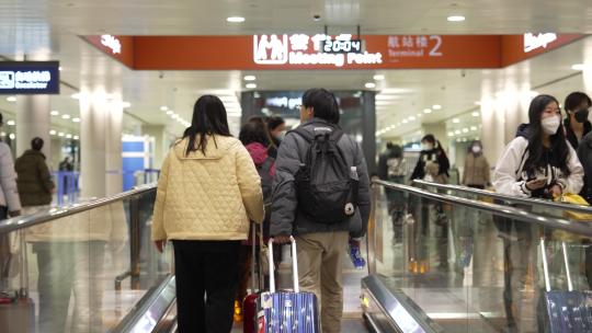 重庆江北机场摆渡轻轨视频素材模板下载