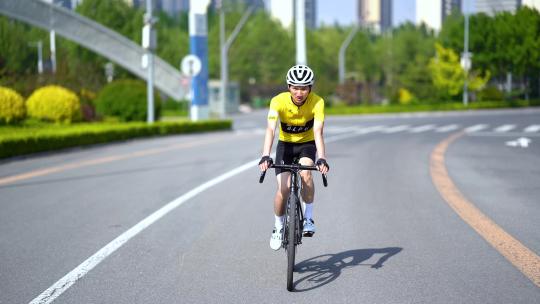 自行车手 骑行  骑自行车休闲视频素材模板下载