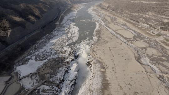 冬季黄河河流与瀑布高清在线视频素材下载