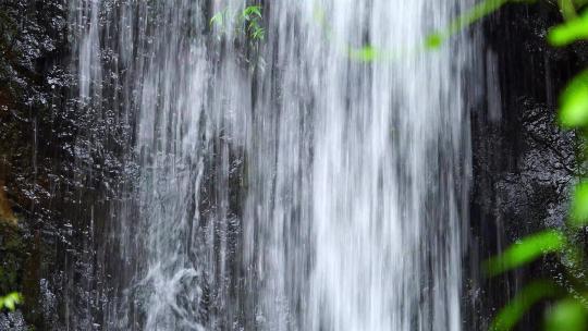 山林飞流瀑布H