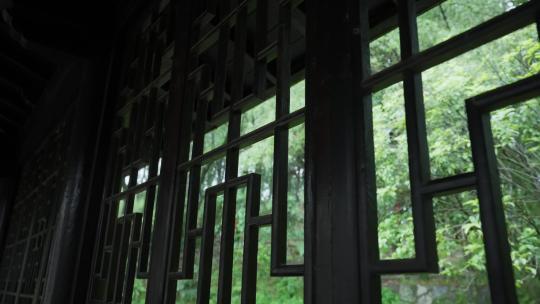 传统中式建筑走廊花窗