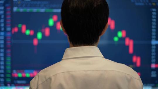 商人分析股票策略市场视频素材模板下载