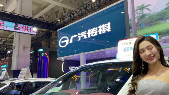 2023济南春季车展开幕，多品牌模特登场走秀