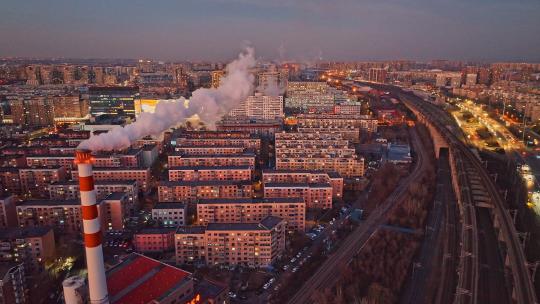 辽宁沈阳快速路城市夜景航拍烟囱