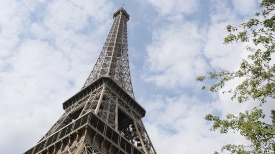 著名的火星冠军之旅埃菲尔铁塔在巴黎的一天4K2160p 30 fps超高清慢速平移镜头