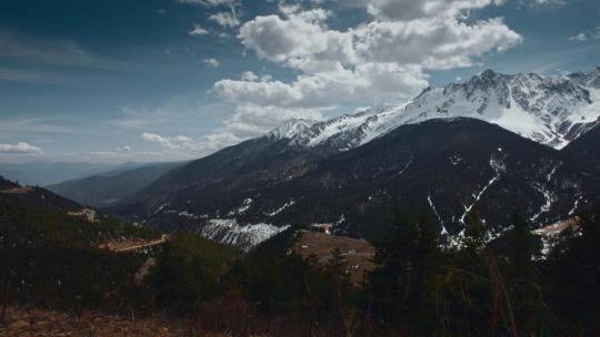 云南旅游风光香格里拉白马雪山风景区