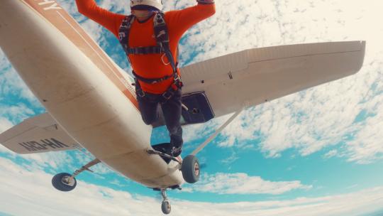 极限运动从飞机上跳伞视频素材模板下载
