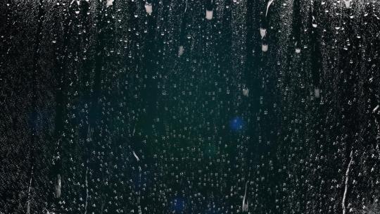 窗户玻璃上的雨水雨滴玻璃上雨滴