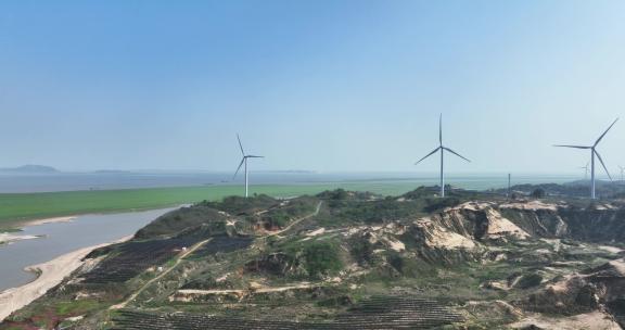 风能风力发电场风车和太阳能光伏发电站