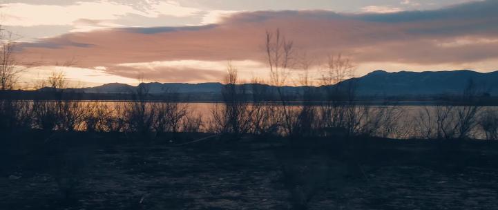 湖边黄昏晚霞湖面倒影唯美合集