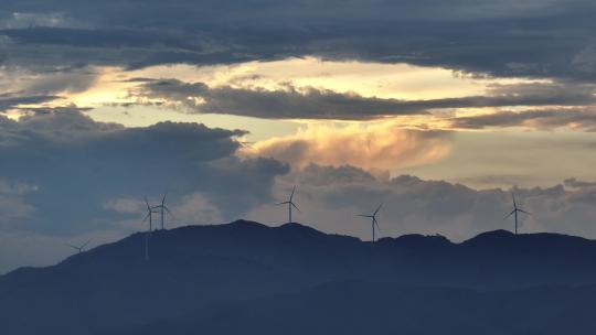 风力发电清洁能源航拍空境火烧云