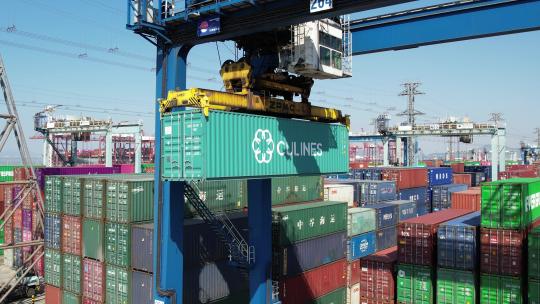 北仑港口码头吊车集装箱海港贸易视频素材模板下载