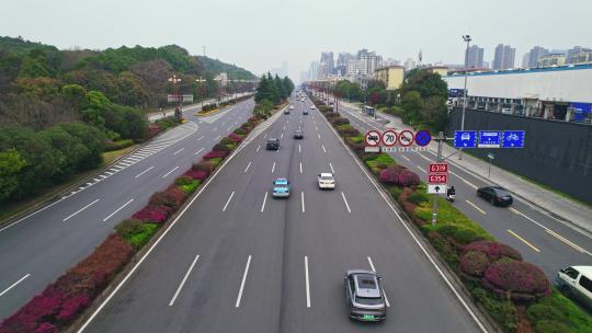 航拍城市快道车流行车驾驶车水马龙