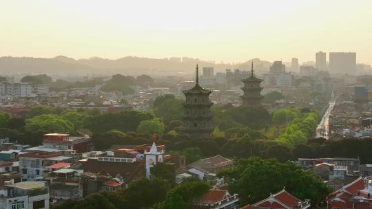 航拍福建泉州西街泉西堂开元寺东西塔风光