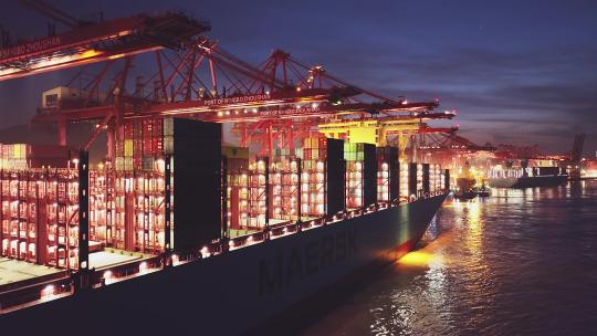 集装箱码头港口夜景视频素材模板下载