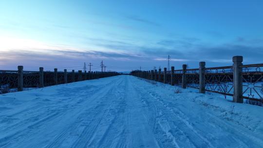 北方冬季冰雪路面桥面