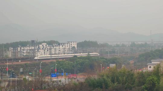 江西上饶高铁动车组运行在铁路上视频素材模板下载