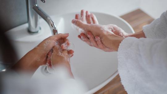 洗手特写疫情保护自己正确手部清洗
