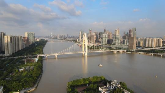 高清广州珠江上的猎德大桥城市白天顺光拍摄
