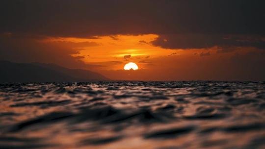 唯美海上夕阳海面日落大海落日