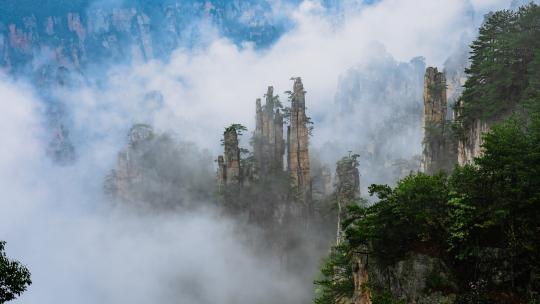 张家界武陵源御笔峰