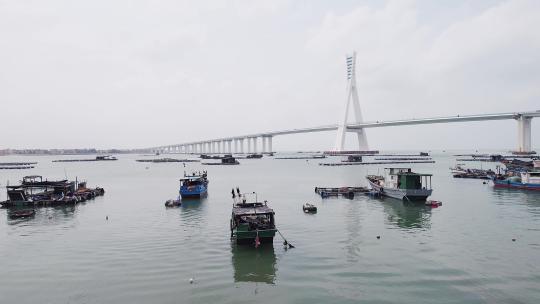 航拍海南海文大桥 渔村 渔船