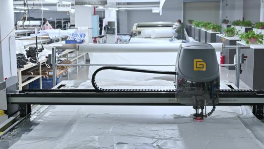 服装厂布料裁剪自动裁剪设备